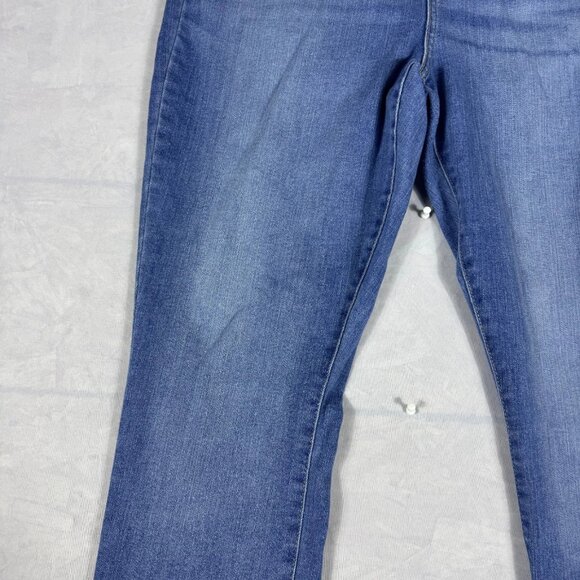 Levi's Signature Straight Jeans Womens Blue Faded Denim Mid Rise Size 18M 34x32‎ - Picture 7 of 16